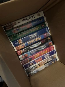 Lot of 25 VHS Tapes Clamshell Cases - Classics Vintage Kids Family & Action - Picture 1 of 3