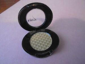 Boots No 7 Stay Perfect Eyeshadow 1.9g FULL SIZE - Yellow Shine