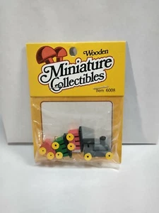 Vintage Miniatur Sammlerstücke Puppenhaus Holz Kinder Spielzeug Zug Basteln Dekoration - Bild 1 von 5