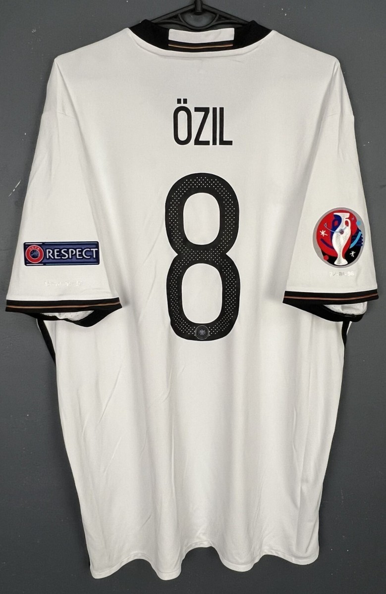 ドイツ代表ユニフォーム　エジルÖzil 8番　美品 MEN'S OZIL #8 GERMANY 2011/2012 DEUTSCHLAND SOCCER FOOTBALL