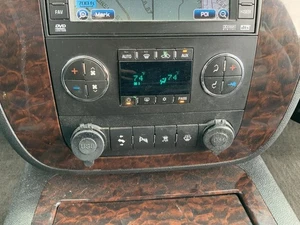 Climate Control Heat/AC OEM Dash Mounted Opt CJ2 Fits 07-11 SUBURBAN 1500 13179 - Picture 1 of 12