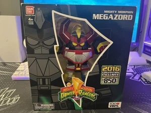 Red Mighty Morphin Megazord Tokyo Vinyl 2016 Exclusive LE SDCC SEALED - Picture 1 of 5