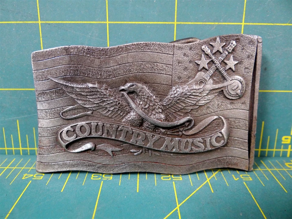 Hebilla de cinturón vintage 1977 Indiana Metal Craft "Música country" Foto 1 de 3