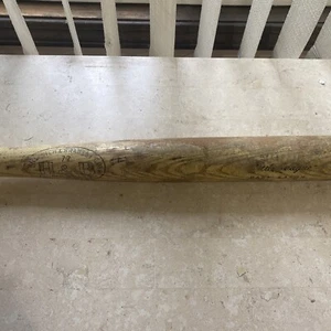 Vintage Hank Aaron Little League Bat - H&B wood 1960's 29” LL17 Louisville Ky. - Picture 1 of 4