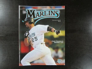 2003 Florida Marlins program Derrek Lee on cover Issue 2 - Picture 1 of 6