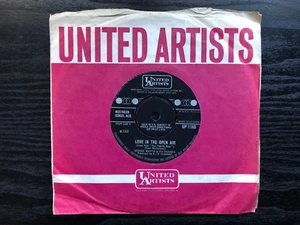 Beatles Rel George Martin LOVE IN THE OPEN AIR 1966 United Artists single UK VG+ - Imagen 1 de 4