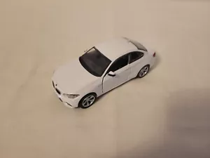 CITY COLLECTION MINIATURA BIANCA BMW X6 AUTO PRESSOFUSA CON PARTI IN PLASTICA - Foto 1 di 5