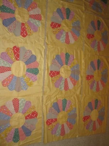 Dresden Plate Flour/Grain Sack Calico QUILT  Squares 13 Hand Sewn YELLOW - Picture 1 of 10