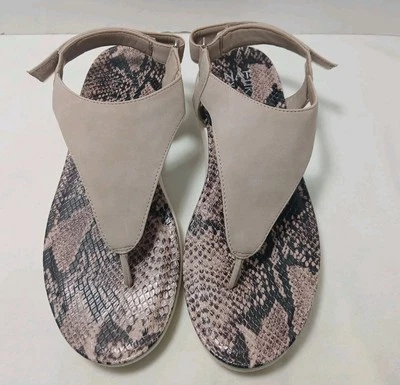 Sandalias Tanga Naturalizer Meghan Tostadas Imitación Gamuza Talla 9M Foto 1 de 4