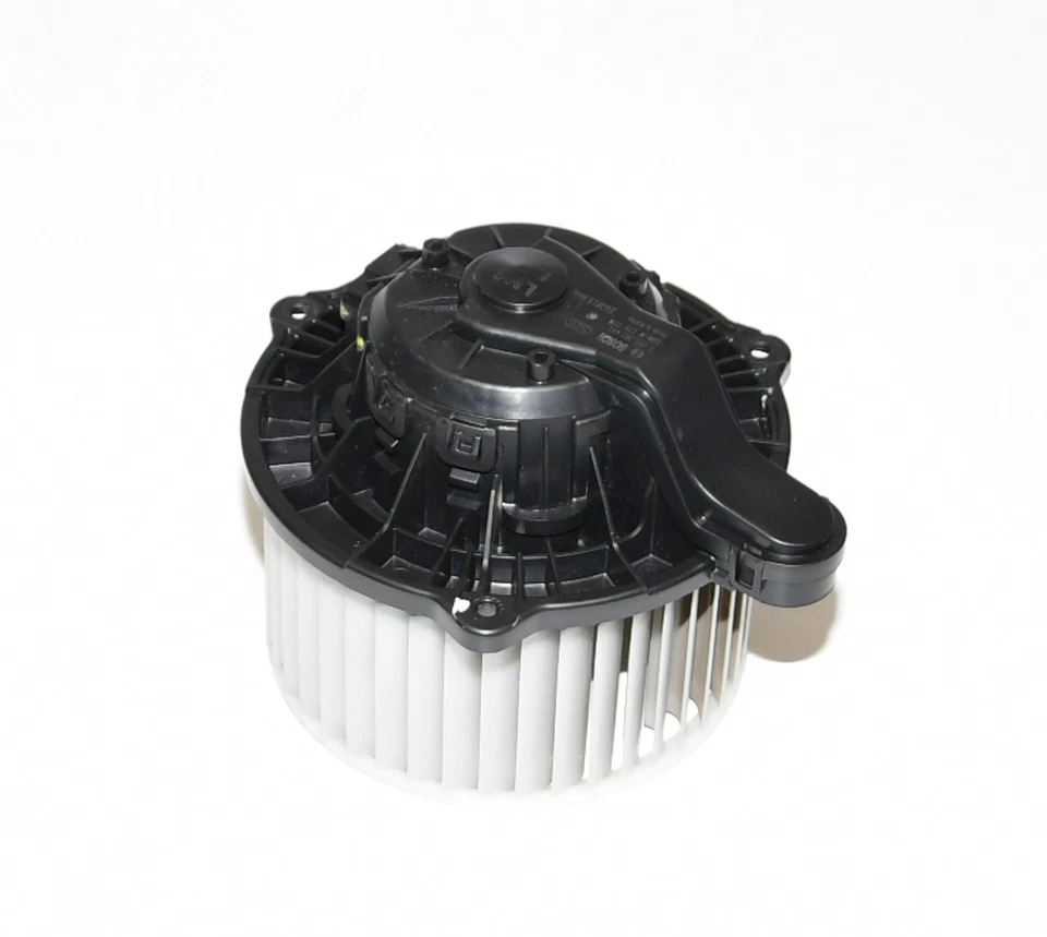 Heizungsgebläse Gebläsemotor Lüftung Heizung  F00S3B2441 ix35 Original Bosch  - Bild 1 von 4