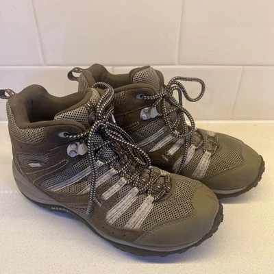 Merrill Moab 2 - Waterproof Mid Hiking Boots - Olive/Tan - Women’s Sz 8 - Vibram - Image 1 of 4