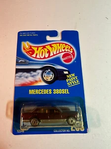 Tarjeta azul Hot Wheels 1991 de colección #253 Mercedes 380SEL UH Wheels - Imagen 1 de 5
