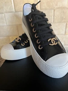 CHANEL 2024P NEW TAGS BLACK SNEAKERS WHITE PLATFORM GOLD CC LOGO SIZE EU38 - Picture 1 of 23