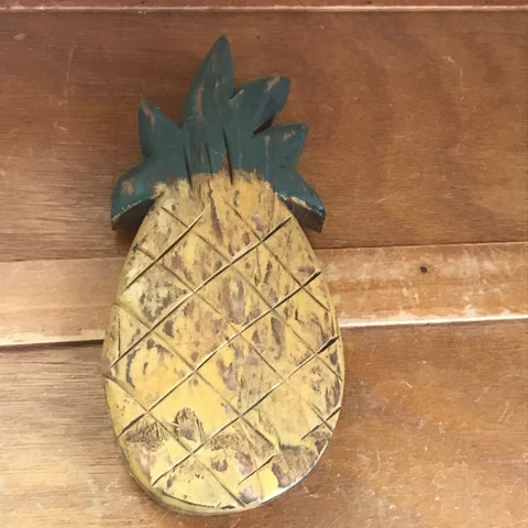 Estate Carved Thick Wood Painted Yellow & Green Pineapple Fruit Wall Plaque Cover