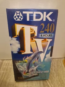 TDK TV 240 VIDEO KASSETTE VHS VIDEOKASSETTE 240 MINUTEN OVP - Bild 1 von 2