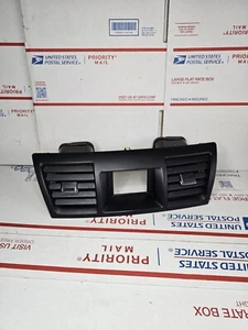 08-13 Toyota Highlander Dash Vents Center A/C Vent Clock Trim Bezel OEM Black - Picture 1 of 7