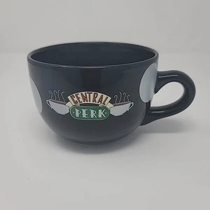 Tazza Friends Central Perk nera a pois di Warner Bros, Made in Thailand - Foto 1 di 3