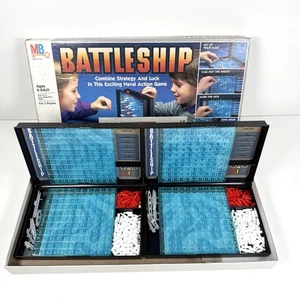 Vintage Battleship 1990 Classic Game #4730 - Milton Bradley - NICE! - Bild 1 von 5