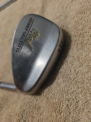 Henry-Griffitts HG 型号 574 砂楔 ⛳ 石墨 右手 36 英寸 — 第 1/4 张图片