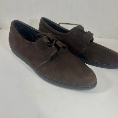 Rockport Woman's Size 8 N Oxford Chocolate Brown Suede Lace Up Comfort Flats - Image 1 of 4