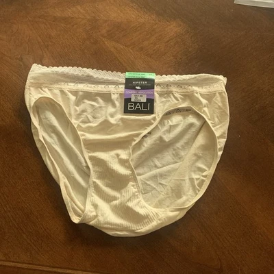 Bali Panties 8 Hipster Style Women’s Stretch 4 Way  - Image 1 of 4