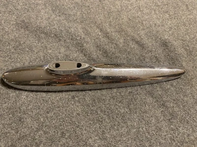 1950 George Petty Nash Embajador Diosa Voladora Capucha Ornamento Base Nº 25218-1 Foto 1 de 4