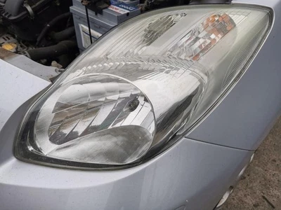 Toyota Yaris XP9 Scheinwerfer Hauptscheinwerfer Frontscheinwerfer vorn links FRA - Bild 1 von 4