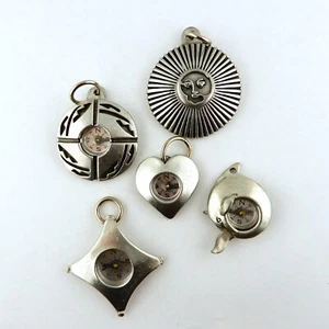 Colgante Brújula Peltre Vintage, Sol, Delfín, Hopi, Corazón, Diamante - Imagen 1 de 25
