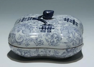 Chinese Blue and White Sweetmeat Porcelain Box - Bild 1 von 4