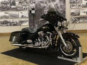 2010 Harley-Davidson® FLHX - Street Glide® - Picture 1 of 12