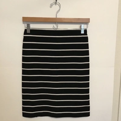 Joe Fresh Skirt Black & White Knee Length Pencil Skirt Size XS - Image 1 of 4