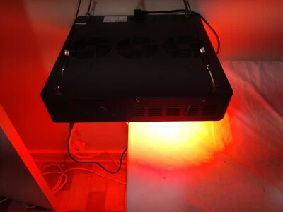 Viper Spectra Led Grow Light V900 Reflector Series Veg/Bloom With Hanging Cables - Image 1 of 4