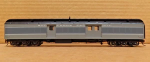 Walthers 932-10509 Southern Pacific ACF 70’ Heavyweight Baggage Car SP HO SCALE - Picture 1 of 3