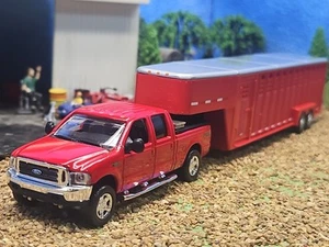 CUSTOM Lariat 2004 Ford 6.7 F250 4x4 1/64 Greenlight hitch & tow Ertl Farm TRUCK - Picture 1 of 22