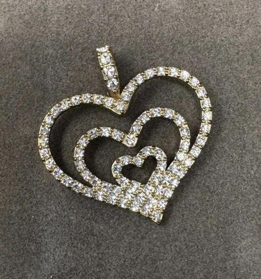 Colgante Triple Corazón Colección Glamour Nolan Miller De Colección Ajuste Tono Dorado Estate Foto 1 de 4