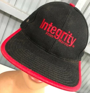 Gorra de béisbol Integrity By Marvin Windows Doors negra con tirantes - Imagen 1 de 6