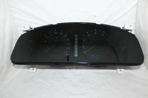 Speedometer Instrument Cluster 02 03 Infiniti QX4 Panel Gauges 202,399 Miles - Picture 1 of 6
