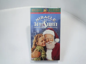 Miracle on 34th Street (VHS, 1993, Colorized) - SEALED - Picture 1 of 3