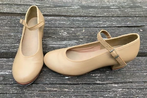 Bloch Women's Tan Leather Tap Dance Shoes Size 6.5 - Picture 1 of 10