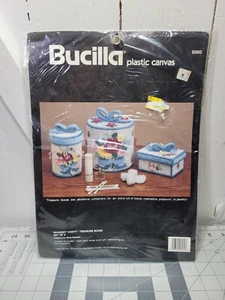 Vintage Bucilla Plastic Canvas Bouquet Vanity Treasure Boxes Flowers 6060 Kit - Picture 1 of 3