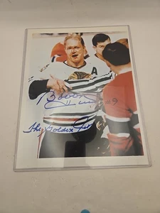 BOBBY HULL - HOF - CHICAGO BLACK HAWKS - Auto'd BLOODY 8x10  - Foto 1 di 3