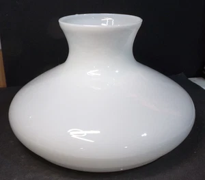 PANTALLA DE LÁMPARA DE VIDRIO DE LECHE de colección Hurricane GWTW pantalla 10" montadora, 7" de alto PERFECTA - Imagen 1 de 5