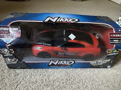 Coche de deriva Nikko Nissan GT-R (R35) Street Mayhem Turner rojo Foto 1 de 2