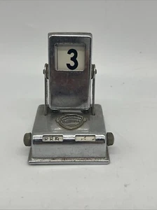 Vintage Chrom Metall Klapp Schreibtischplatte Monatskalender Japan FUNKTIONIERT - Bild 1 von 5