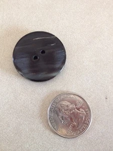 Vintage Mid Century Natural Black Brown Shell 2 Hole Single Button 3cm - Picture 1 of 3