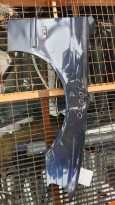 97 98 99 00 01 02 03 Guardabarros derecho bmw 540i e39 azul oscuro Foto 1 de 4