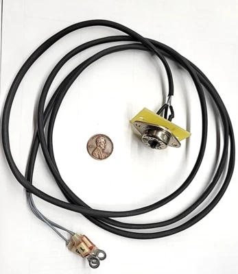 SAF-1007 Warren G-V Solid State Air Flow Velocity Sensor Switch 1000FPM PREWIRED - Image 1 of 4