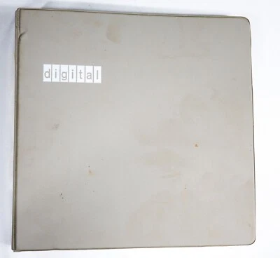 Vintage DEC VMS General User Volume 4 DCL Dictionary  ST533B33 - Image 1 of 4