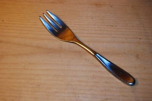 The Main Course 18/8 Stainless TYSONS 6-7/8" Three Tine Salad Fork - Korea - Picture 1 of 4