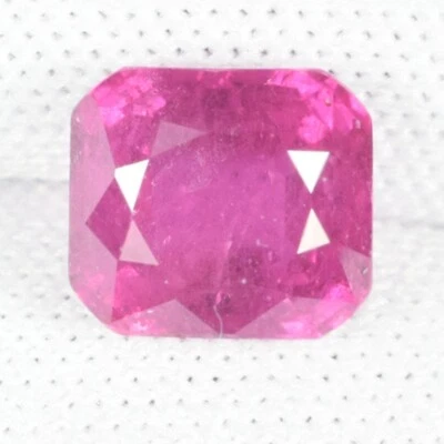 2.71 ct BEAUTIFUL HOT PINKISH RED   NATURAL RUBY  GEMSTONE   AFRICA   2923 ! - Image 1 of 2